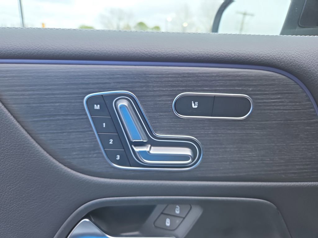 Certified 2026 Mercedes-Benz GLB 250 GLB 250 image 13