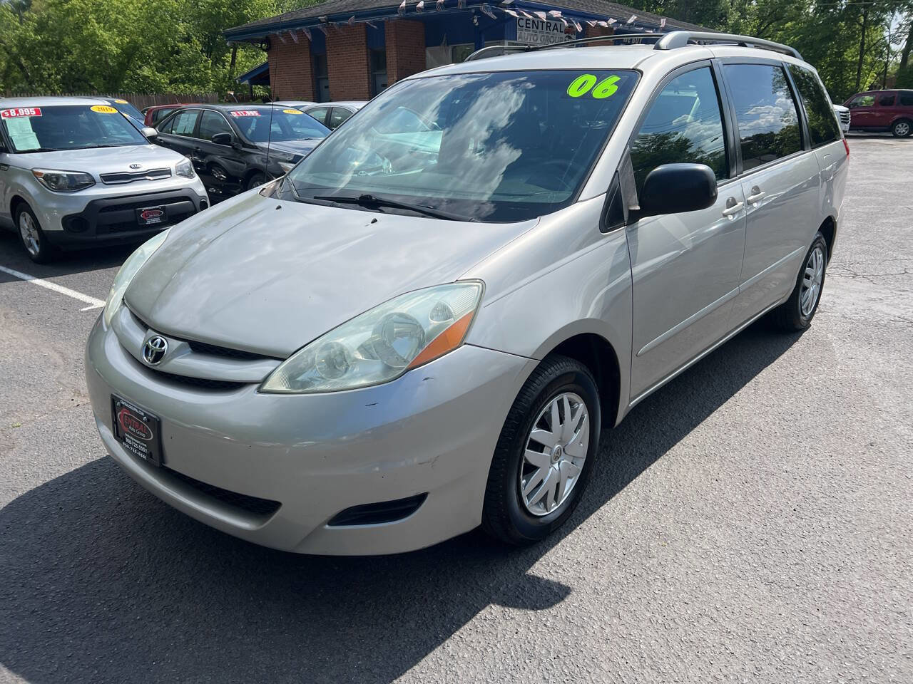Used 2006 Toyota Sienna LE