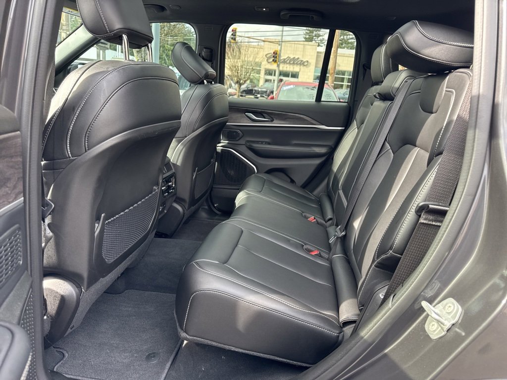 Used 2025 Jeep Grand Cherokee Limited 4xe w/ MOPAR Finishing Package image 42