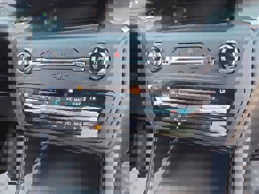 Certified 2020 Ford Explorer XLT image 13