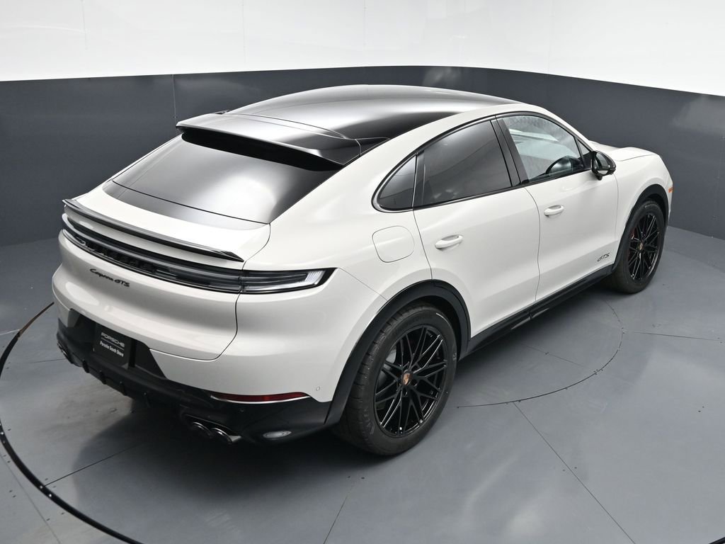 New 2026 Porsche Cayenne GTS image 16