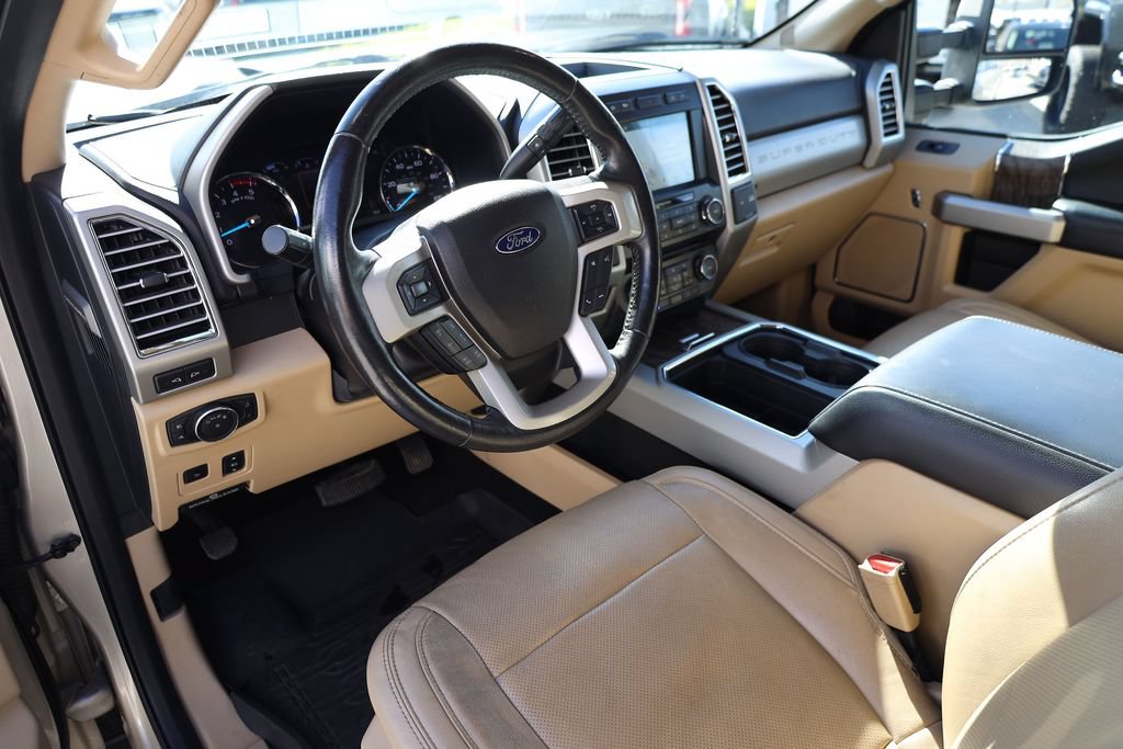 Used 2017 Ford F350 Lariat w/ Lariat Ultimate Package AWD/4WD image 12