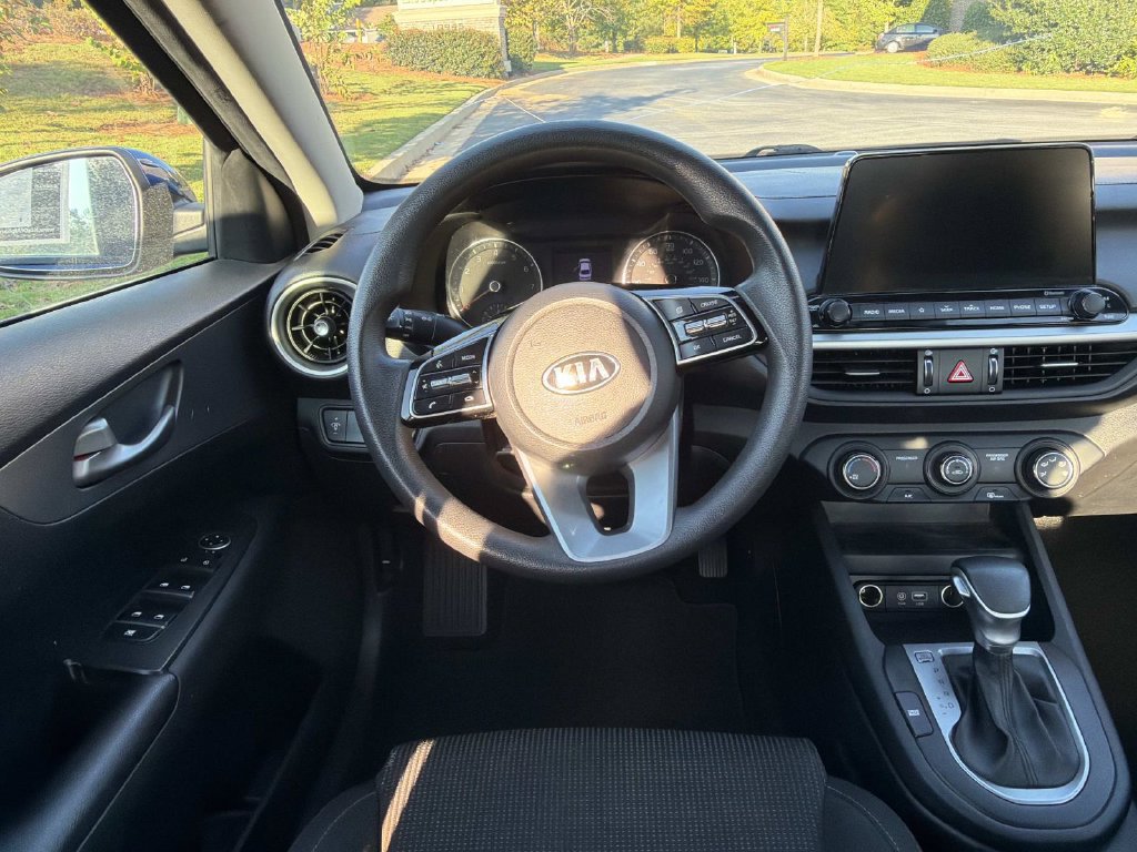 Used 2021 Kia Forte LXS FWD image 14