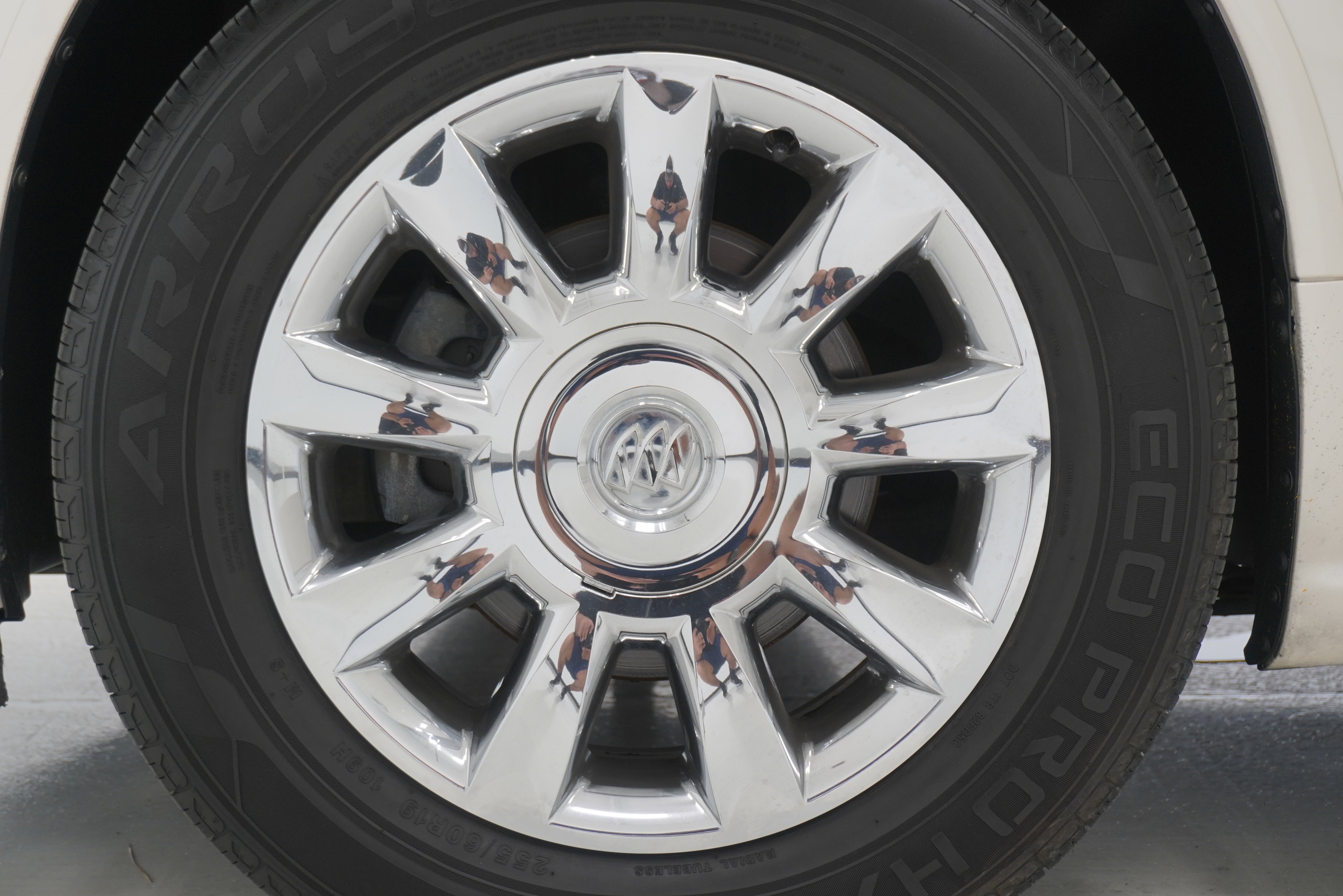 Used 2014 Buick Enclave Premium image 28