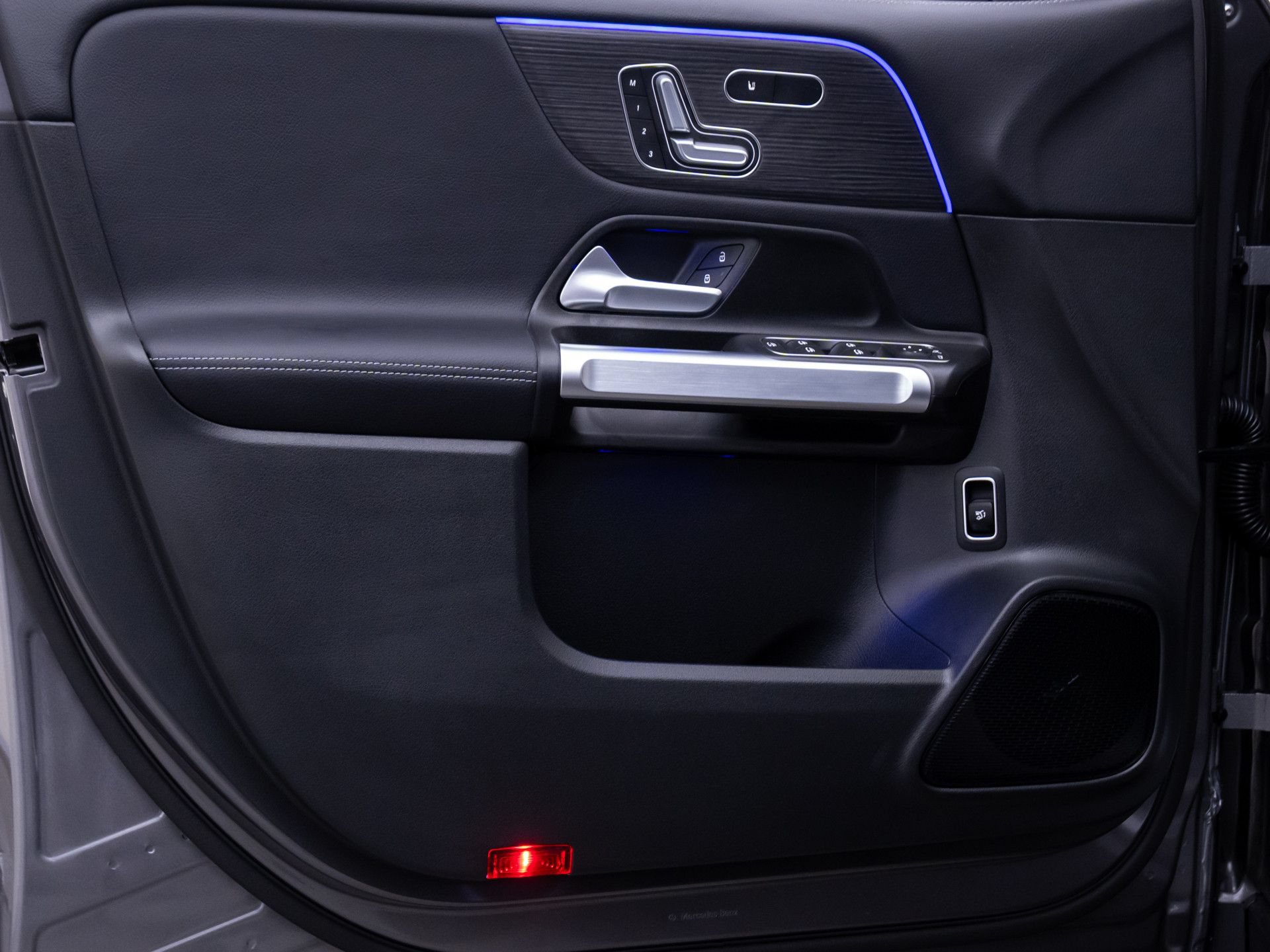 New 2026 Mercedes-Benz GLB 250 4MATIC image 14