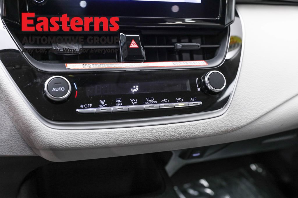 Used 2025 Toyota Corolla LE image 20