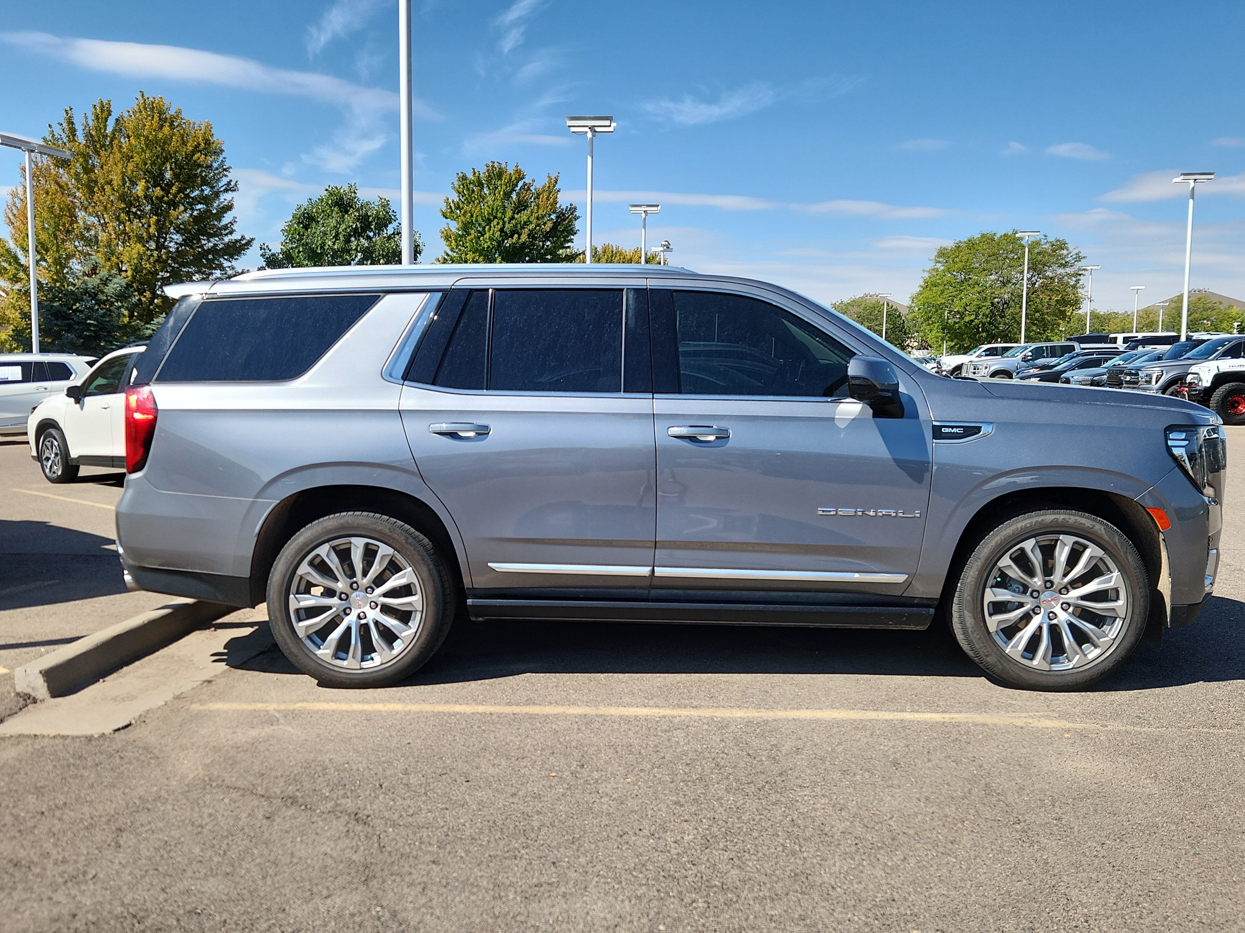 Used 2022 GMC Yukon Denali w/ Max Trailering Package AWD/4WD image 5
