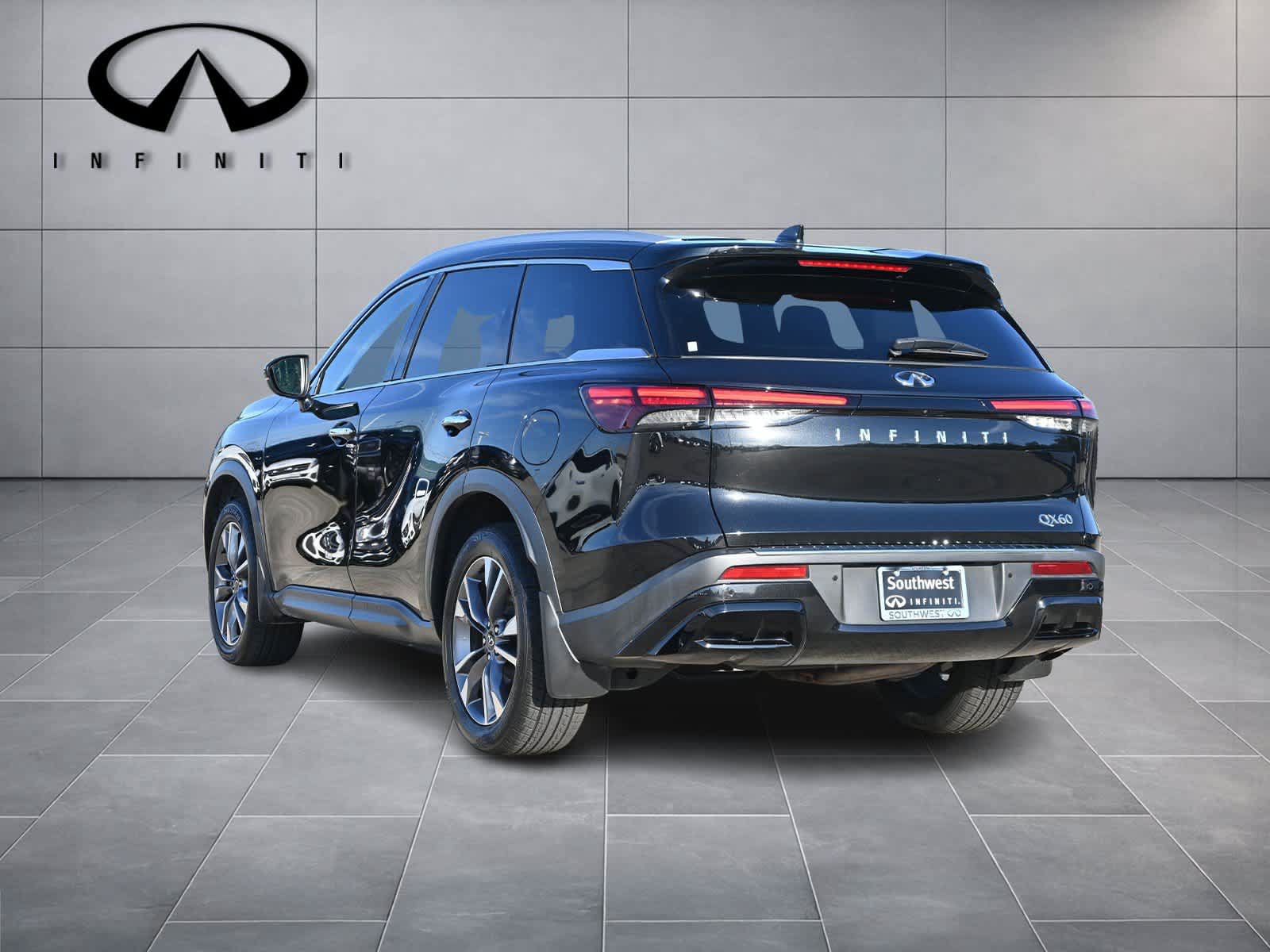 Certified 2024 INFINITI QX60 Luxe w/ Cargo Package FWD image 5