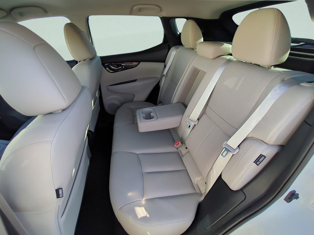 Certified 2022 Nissan Rogue Sport SL image 13