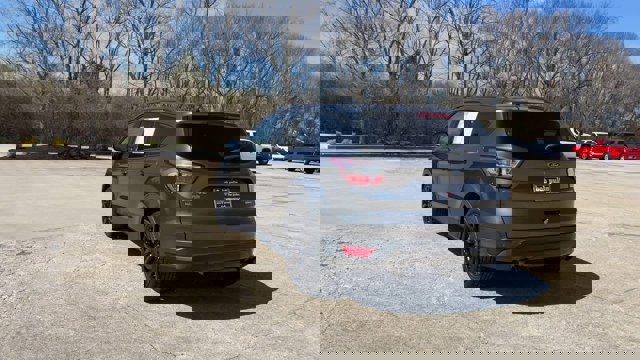 Used 2017 Ford Escape Titanium image 7