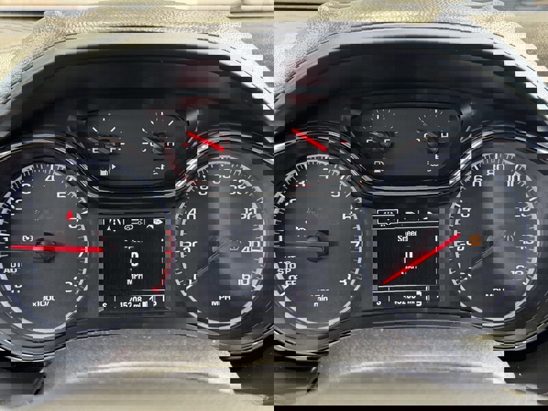 Used 2019 Chevrolet Cruze LT image 20