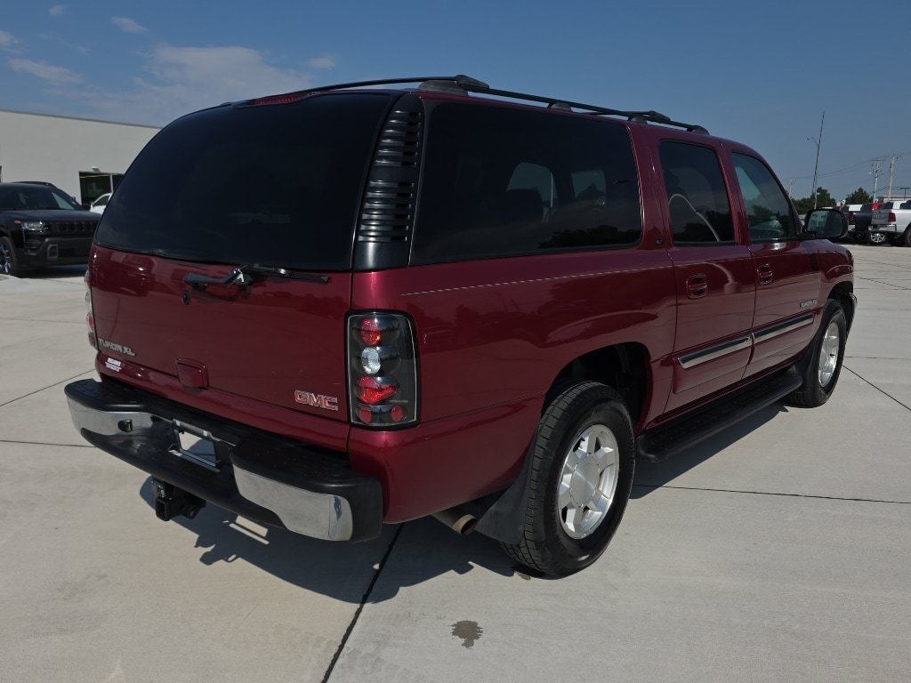 Used 2005 GMC Yukon XL SLT w/ SLT Preferred Equipment Group AWD/4WD image 5