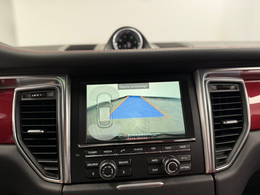 Used 2015 Porsche Macan Turbo w/ Premium Package Plus AWD/4WD image 73