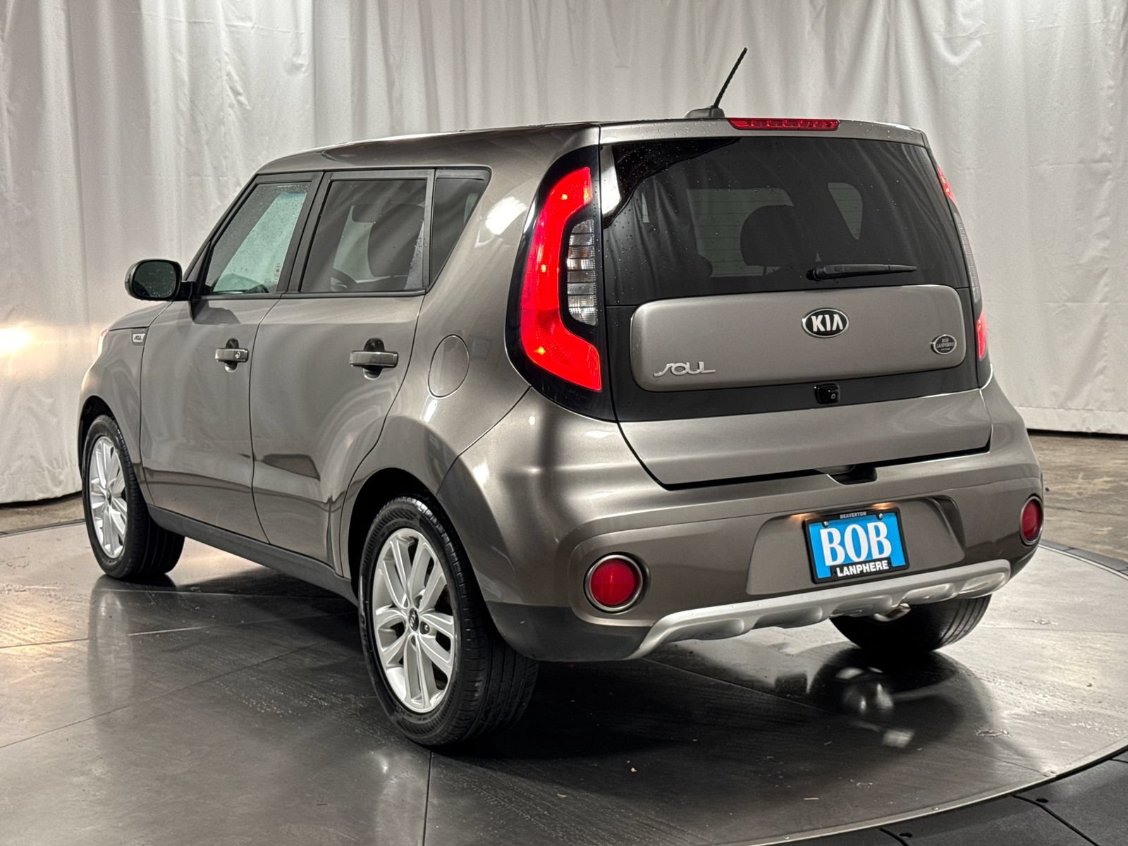 Used 2017 Kia Soul + FWD image 9