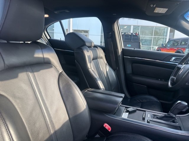 Used 2011 Lincoln MKS image 5