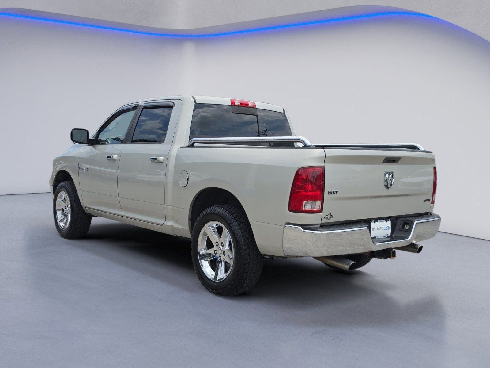 Used 2010 Dodge Ram 1500 Truck SLT w/ Remote Start & Security Group RWD image 3
