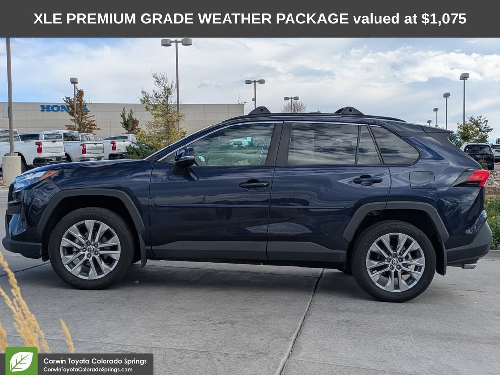 Used 2022 Toyota RAV4 XLE Premium AWD/4WD image 5
