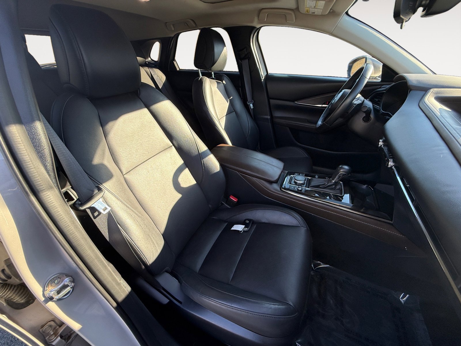 Used 2024 MAZDA CX-30 AWD 2.5 S w/ Premium Package image 19