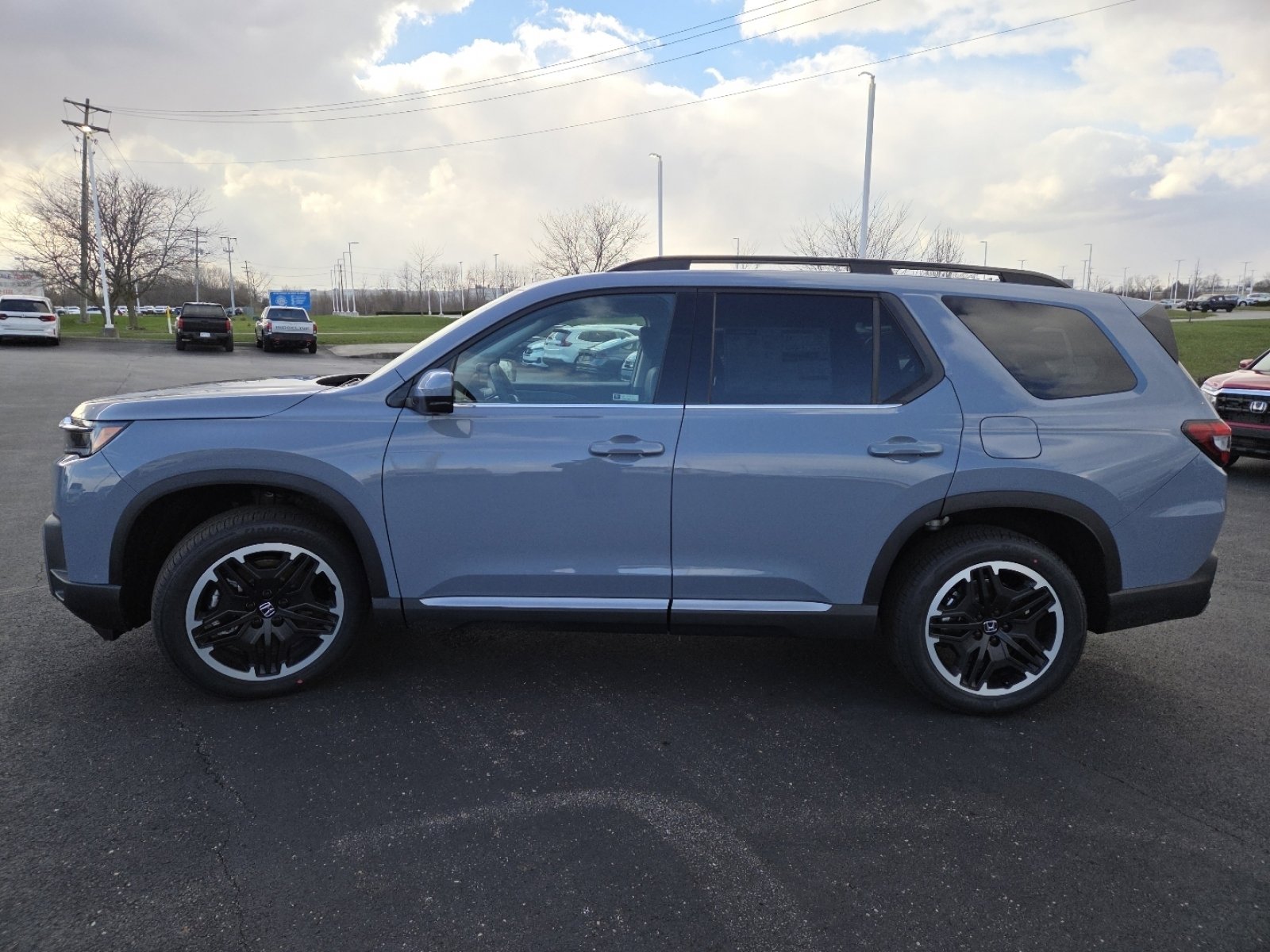 New 2026 Honda Pilot Touring image 13