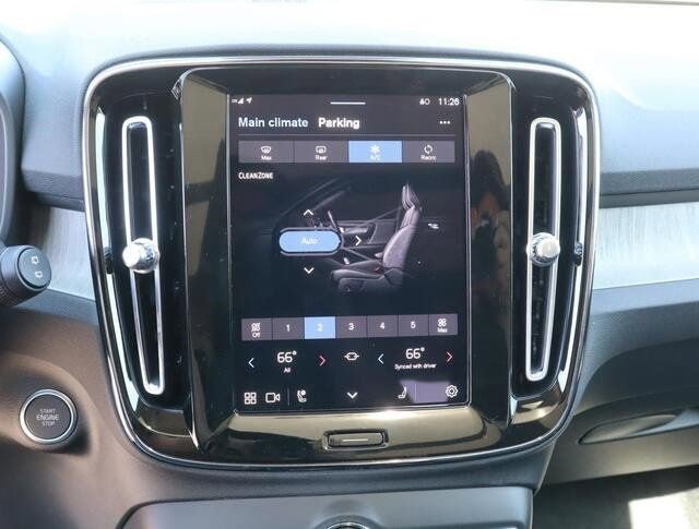 New 2024 Volvo XC40 B5 Plus w/ Climate Package image 13