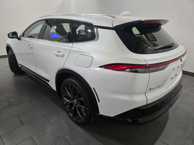 Used 2025 Toyota Crown Signia w/ Advanced Technology Package AWD/4WD image 3