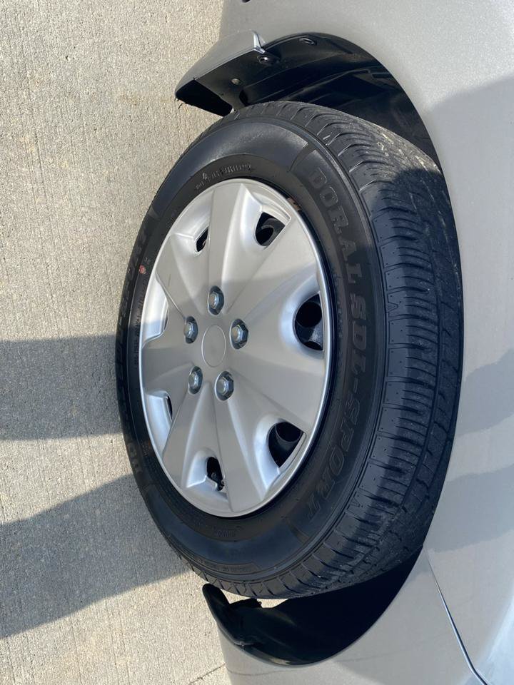 Used 2014 Nissan Versa Note SV FWD image 11
