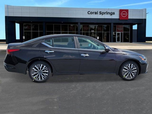 New 2026 Nissan Altima 2.5 SV FWD image 6