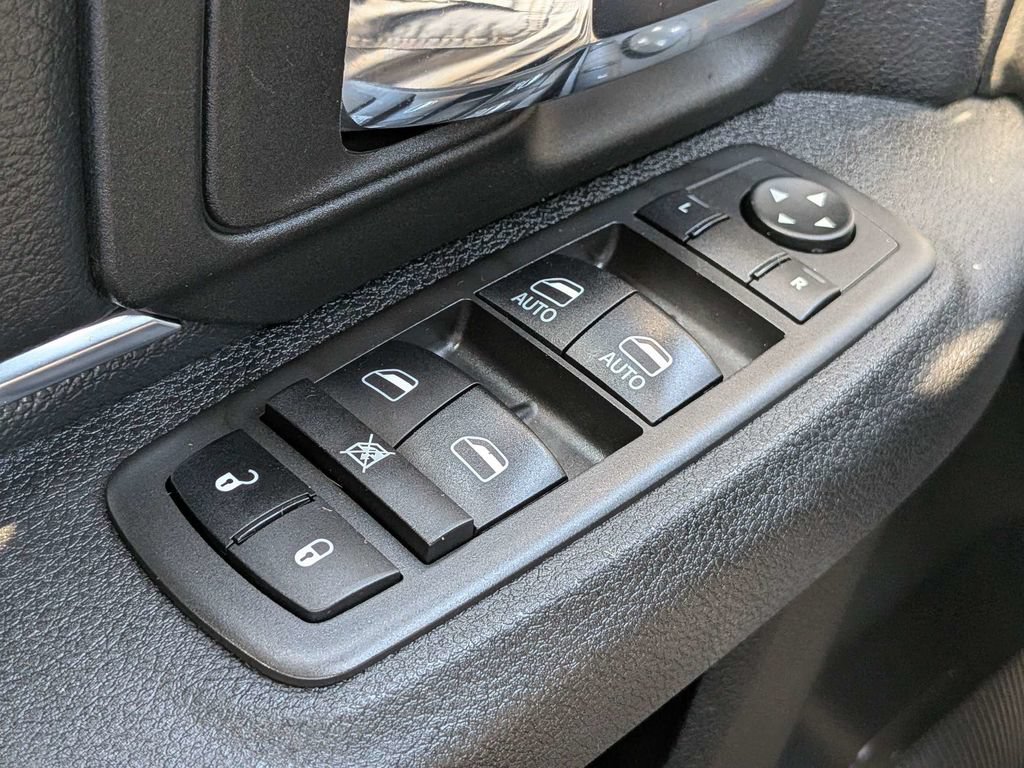 Used 2021 RAM 1500 Warlock w/ Warlock Decor Package AWD/4WD image 24