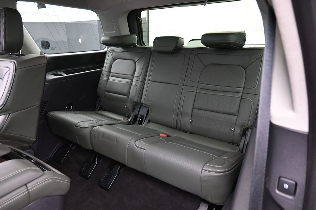 Used 2023 Lincoln Navigator Black Label AWD/4WD image 24