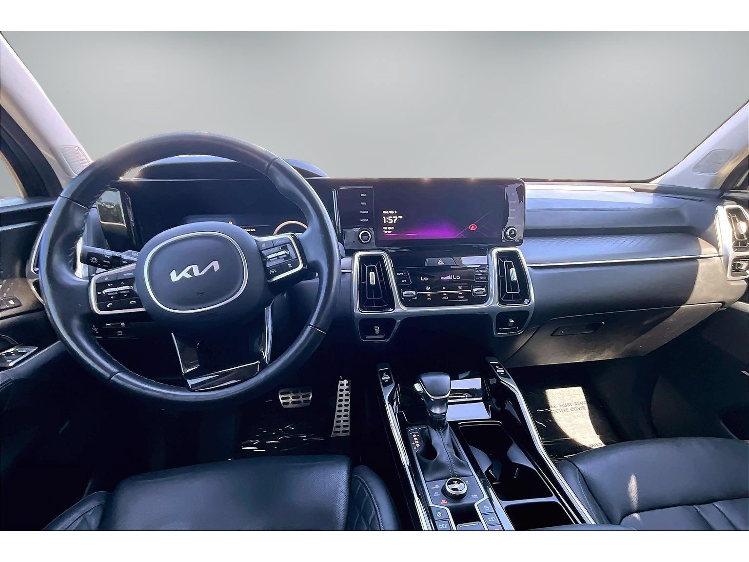 Used 2023 Kia Sorento SX AWD/4WD image 7