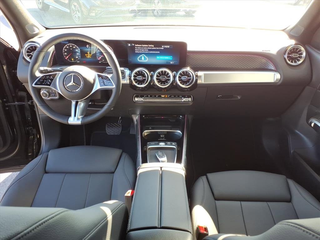 New 2025 Mercedes-Benz GLB 250 4MATIC image 28