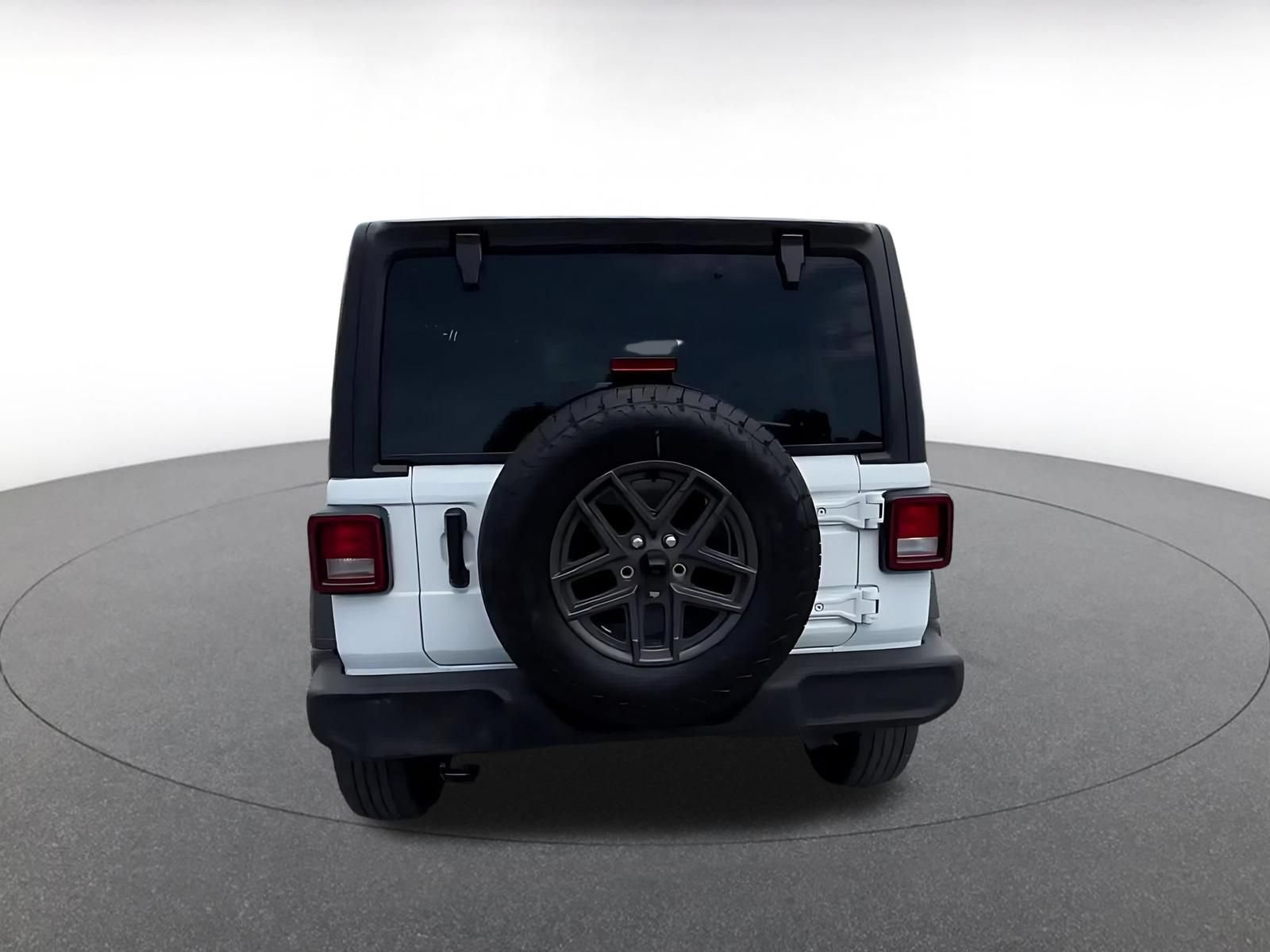 Used 2025 Jeep Wrangler Unlimited Sport AWD/4WD image 12
