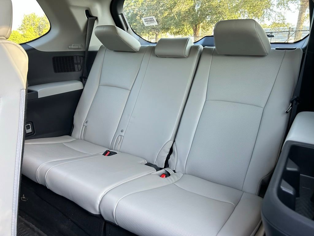 Certified 2025 Toyota Grand Highlander AWD Hybrid image 13