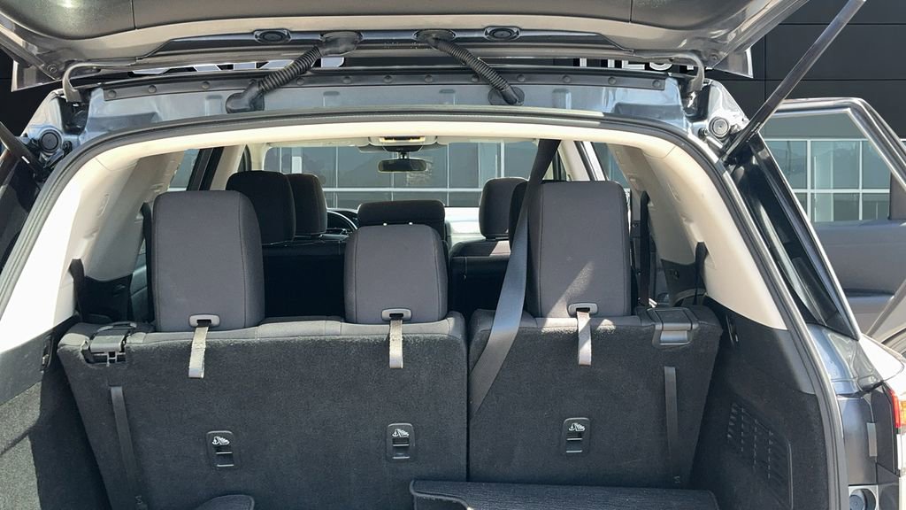 Used 2024 Nissan Pathfinder SV image 19