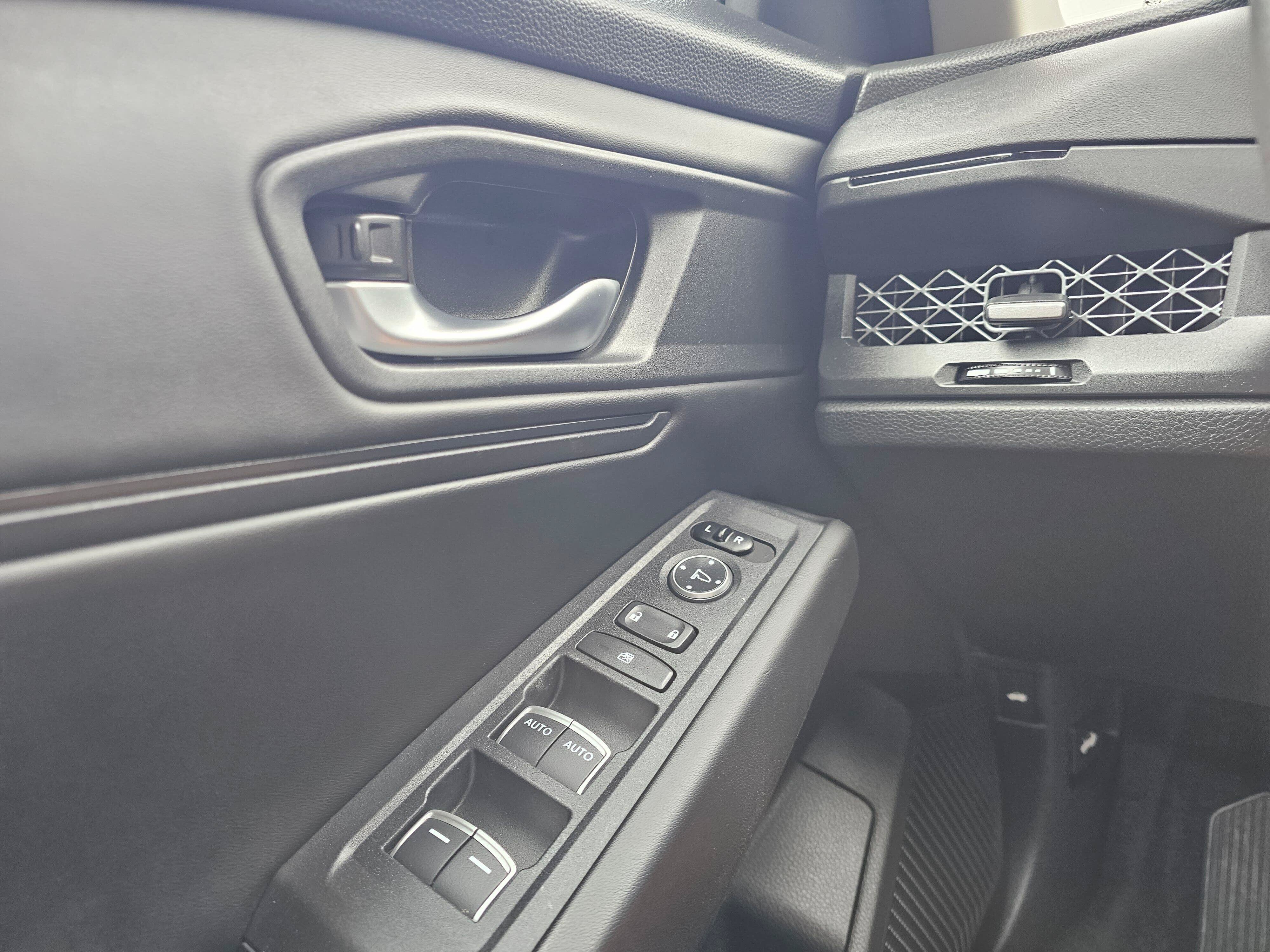 Used 2023 Honda Accord EX image 32