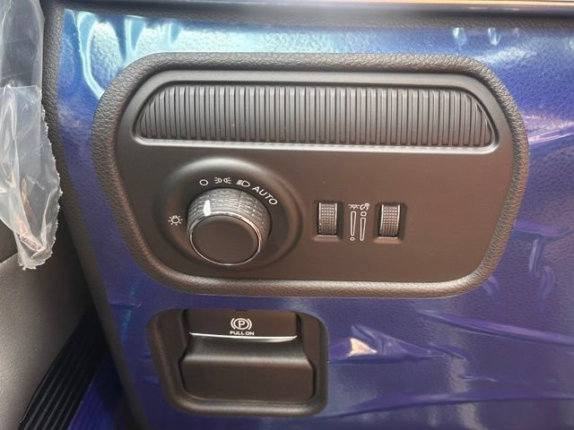 New 2026 Jeep Grand Wagoneer Summit w/ Premium Group III AWD/4WD image 17