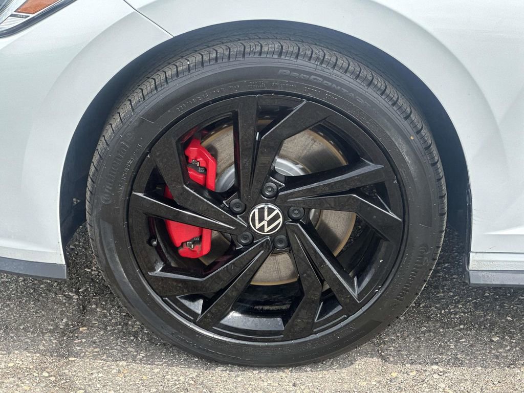 Certified 2024 Volkswagen Jetta GLI Autobahn w/ GLI Black Package image 9