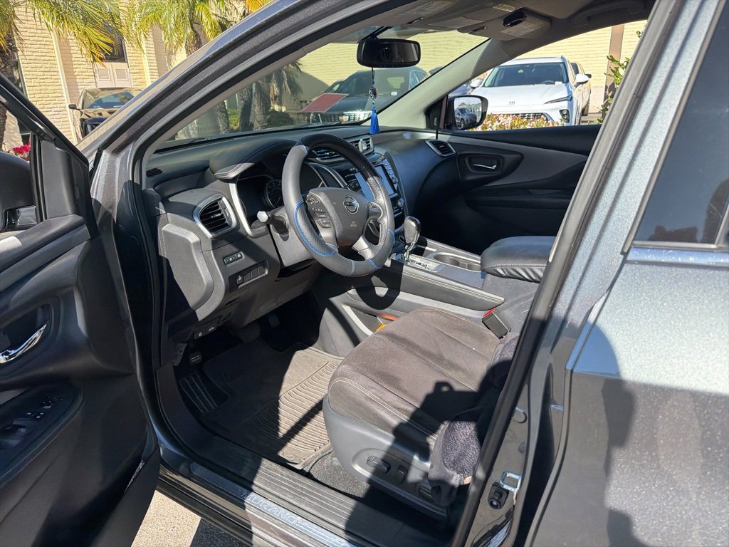 Used 2019 Nissan Murano SV w/ Cargo Package image 7