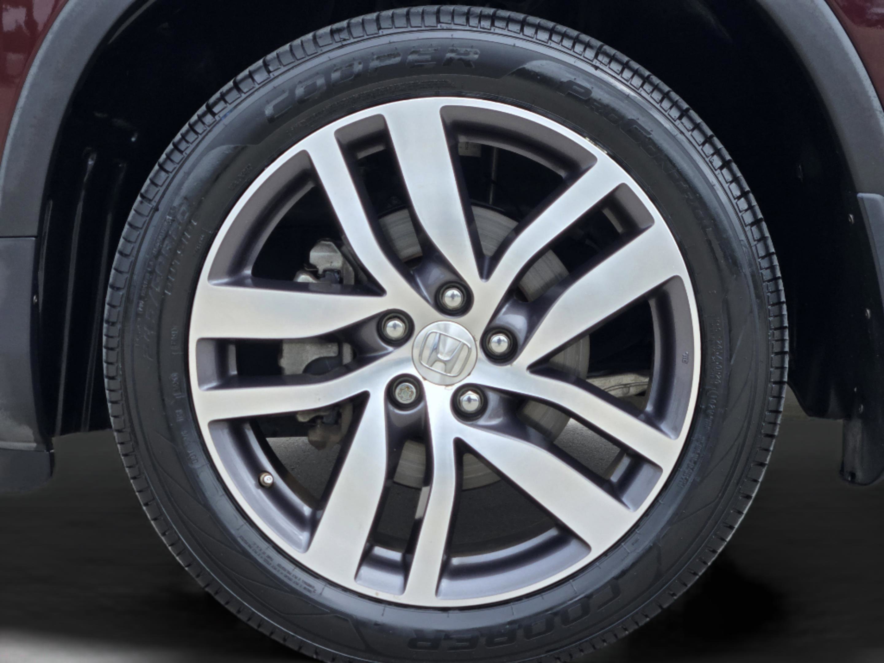 Used 2017 Honda Pilot Touring image 38