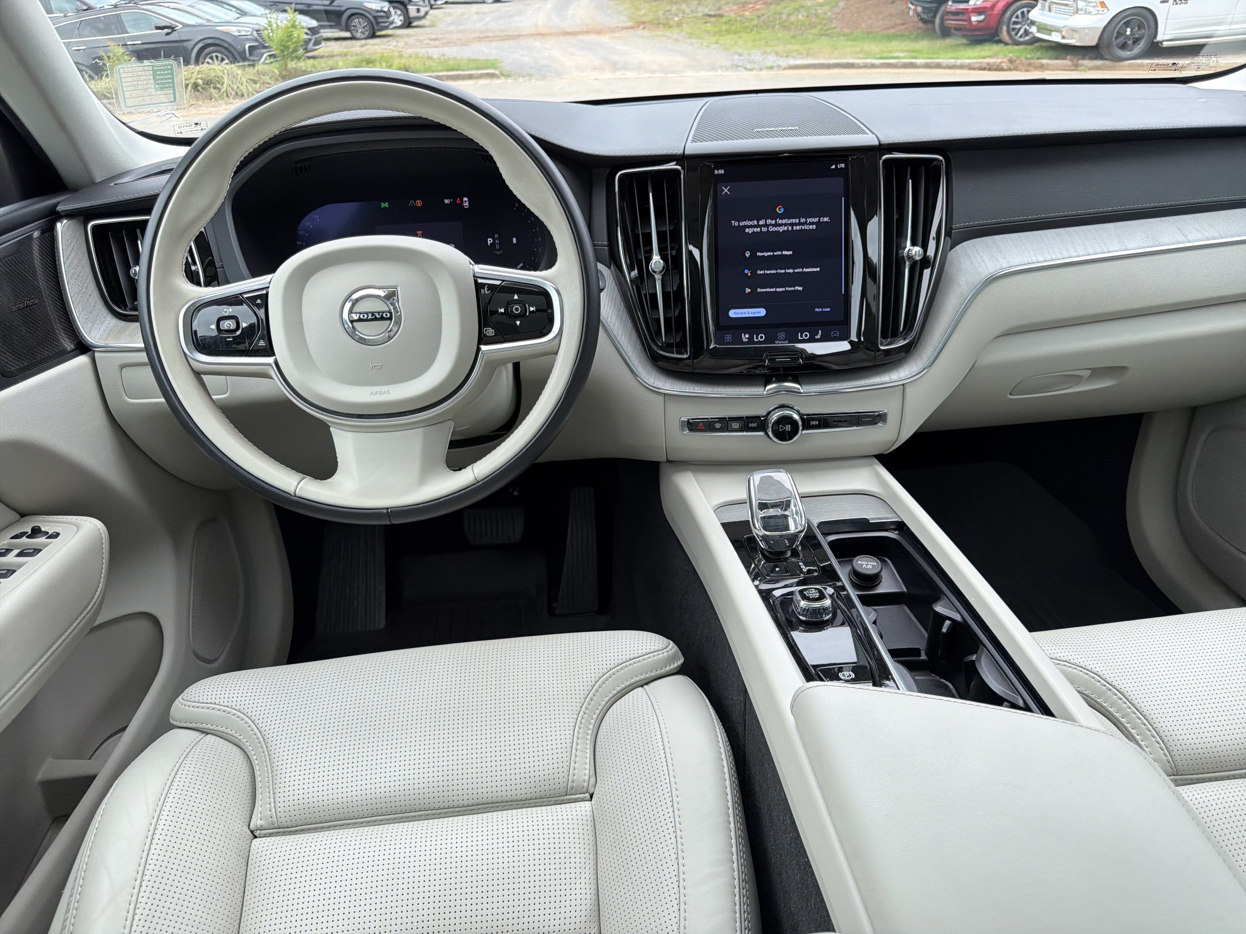 Used 2024 Volvo XC60 B5 Ultimate w/ Protection Package Premier AWD/4WD image 23