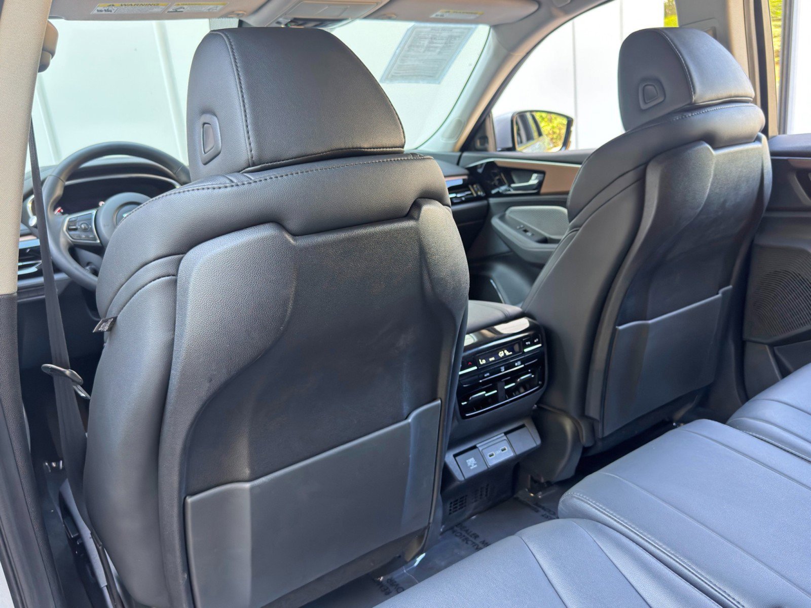 Used 2022 Acura MDX SH-AWD image 37