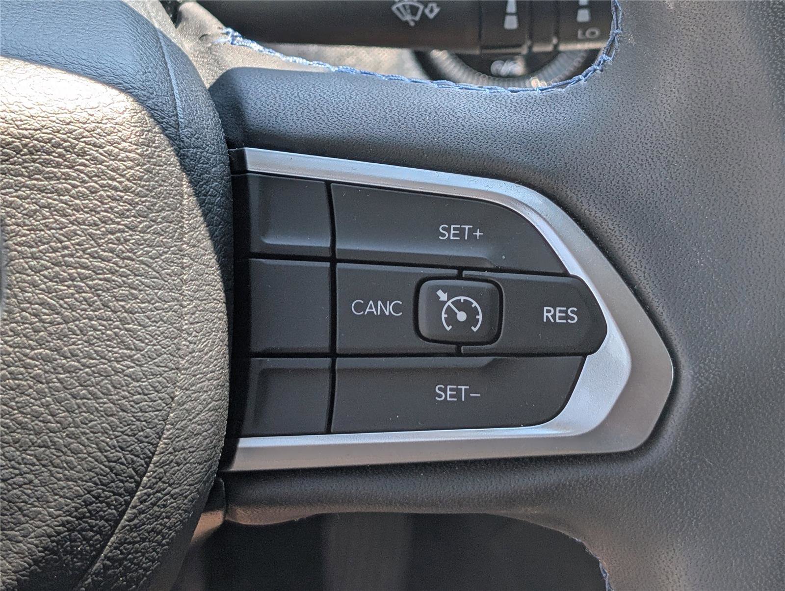 Used 2022 Jeep Compass Latitude AWD/4WD image 22