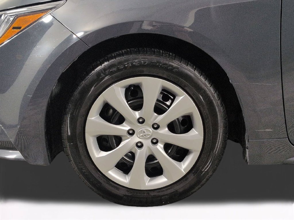 Used 2024 Toyota Corolla LE FWD image 13
