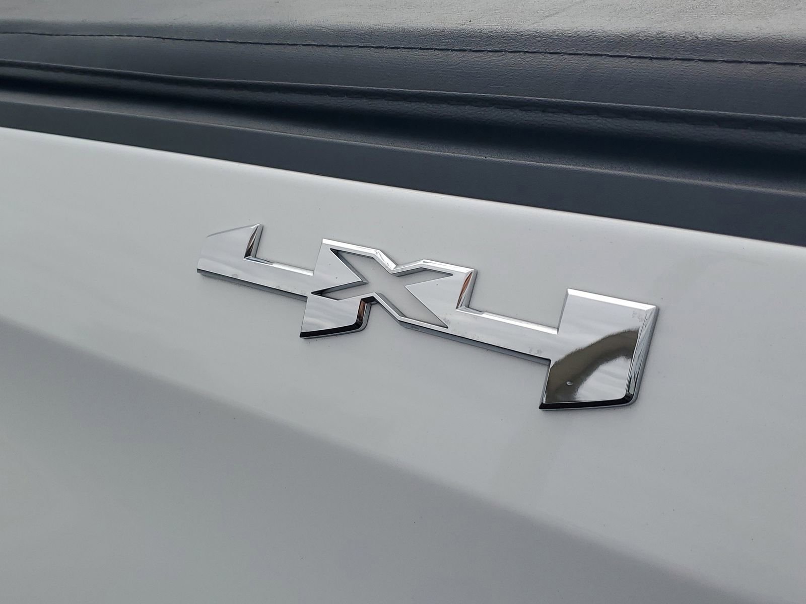 Used 2024 GMC Sierra 1500 Pro w/ Pro Value Package image 7