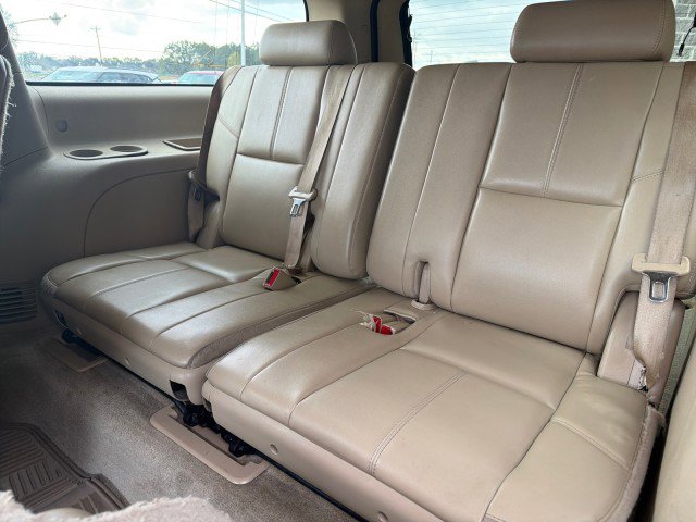 Used 2014 Chevrolet Suburban LT image 30