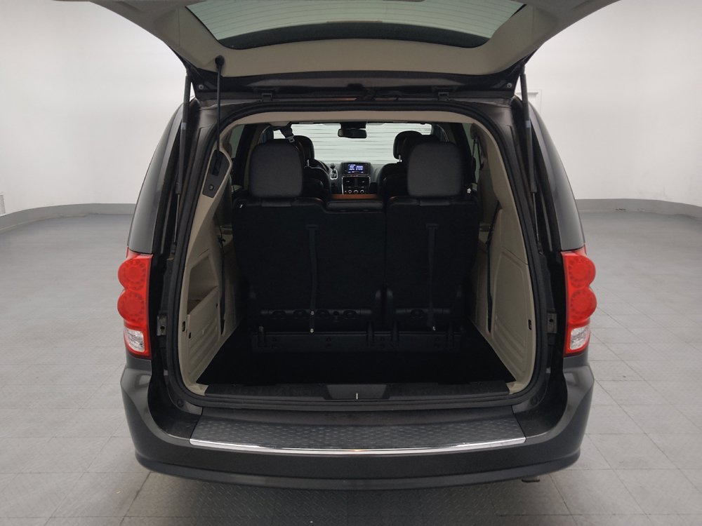 Used 2019 Dodge Grand Caravan SXT FWD image 29