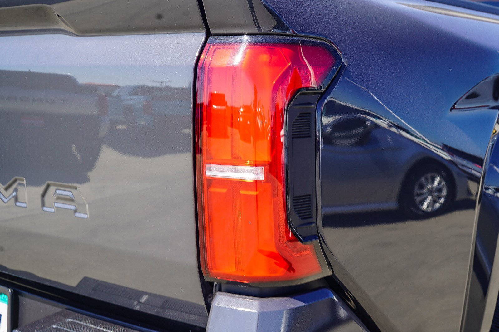 Used 2026 Toyota Tacoma SR5 RWD image 8