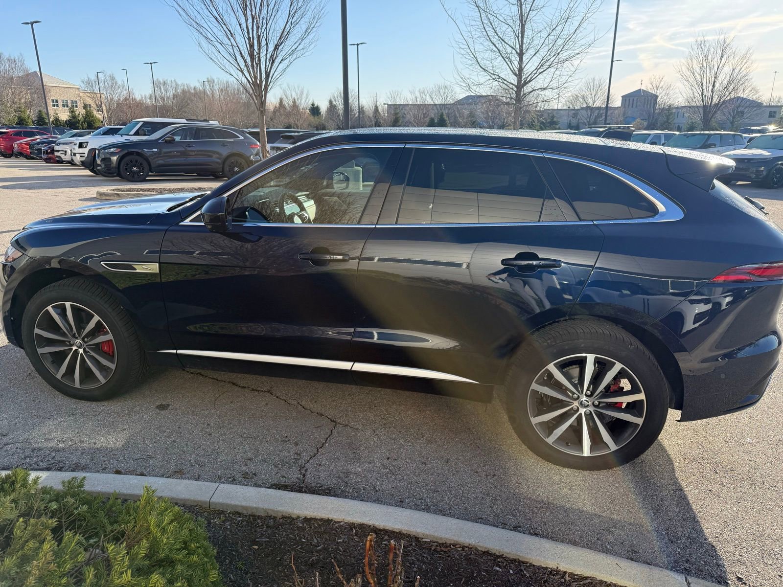 Used 2025 Jaguar F-PACE R-Dynamic S image 8