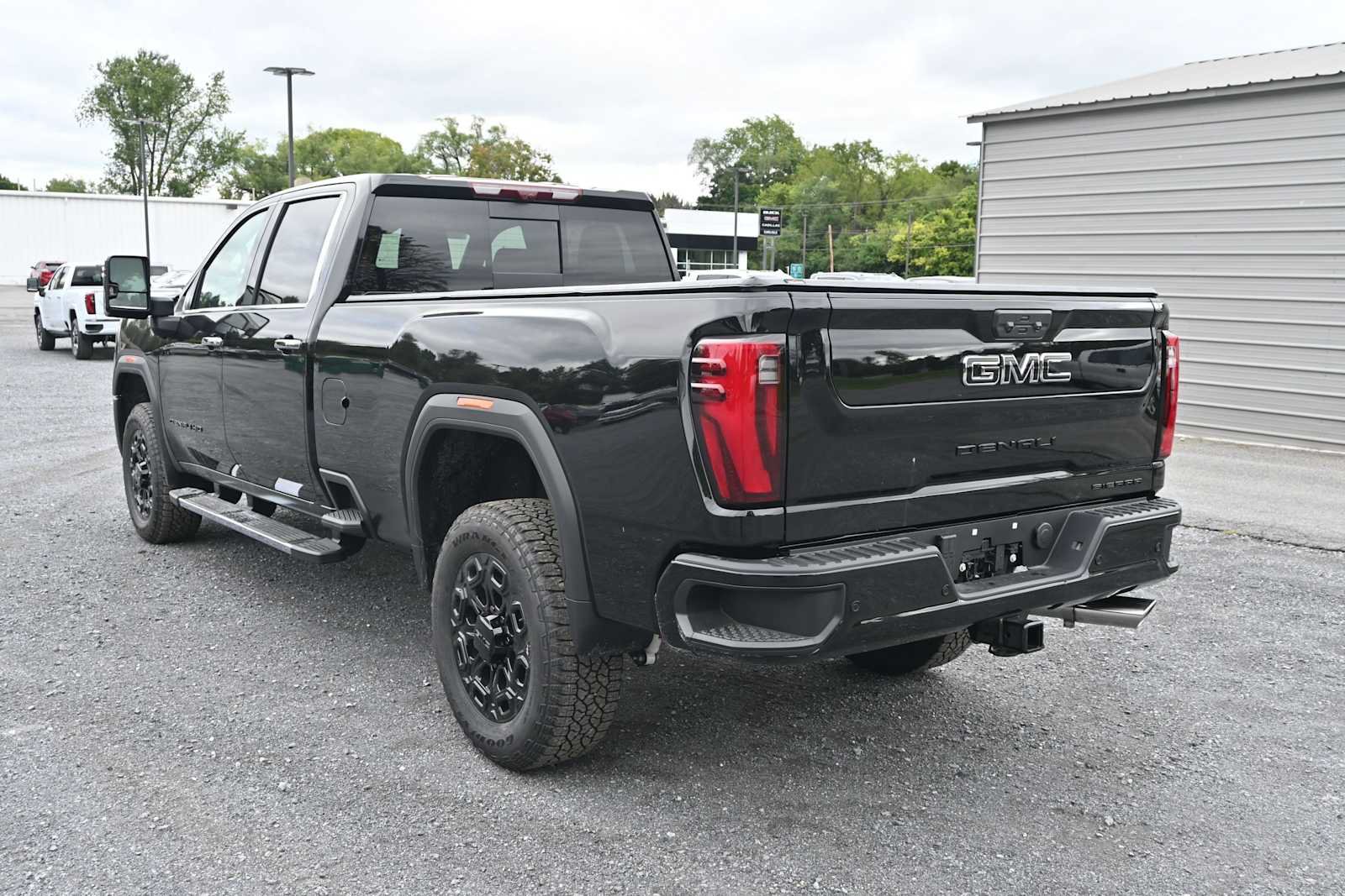 New 2026 GMC Sierra 3500 Denali w/ Technology Package AWD/4WD image 5
