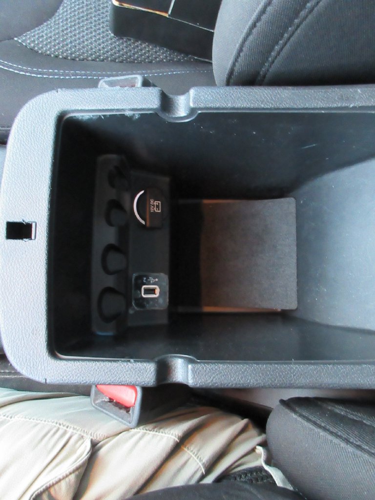 Used 2020 Jeep Cherokee Latitude FWD image 27